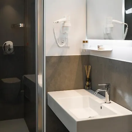 La Dei Cavalieri צ'יביטאנובה מארקה