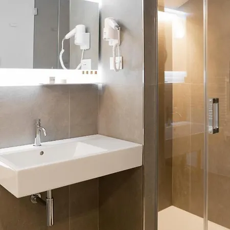 La Dei Cavalieri מלון צ'יביטאנובה מארקה