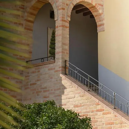 מלון La Dei Cavalieri